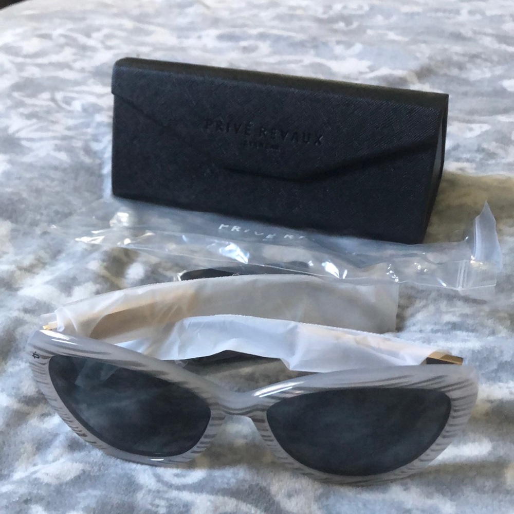 Prive Revaux Designer Gray Polarized Sunglasses Hepburn Cat Eye Style